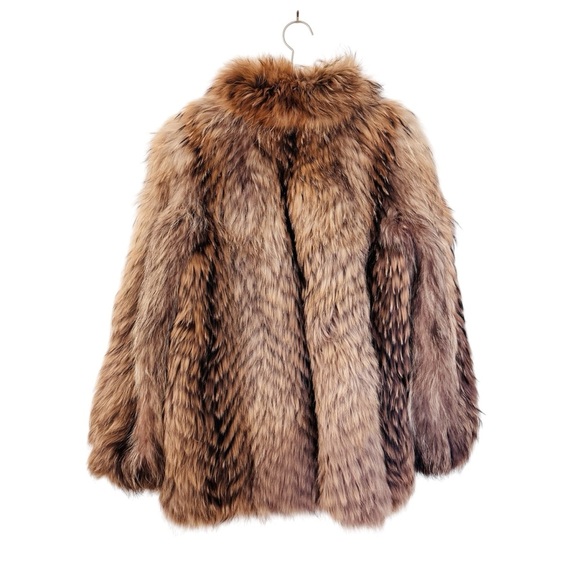 Vintage luxurious Genuine Fur Coat in shades of brown tan and cream - Picture 6 of 15